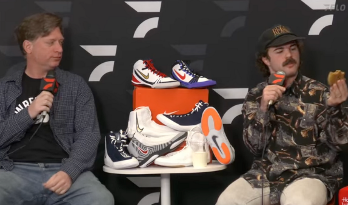 Live Unboxing with Flo Radio Live